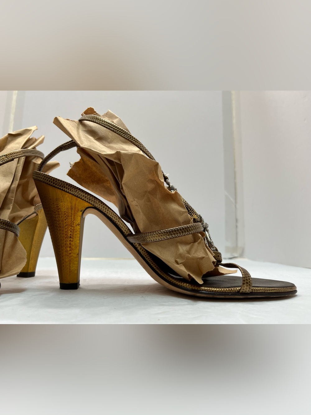 Vintage Vicini Giuseppe Zanotti Gold Crystal T-Strap Sandals Heels Size 9 - Picture 8 of 15